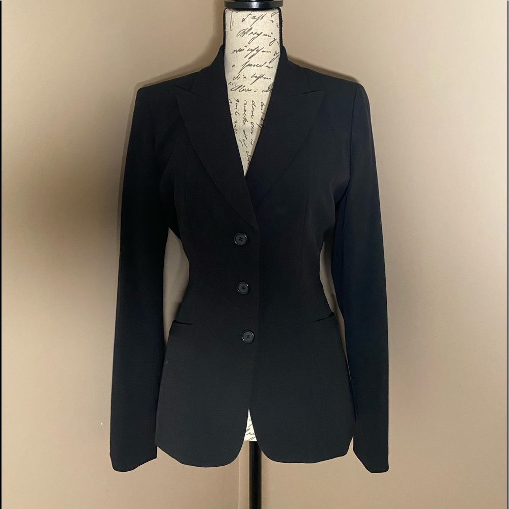 Tahari blazer size 10